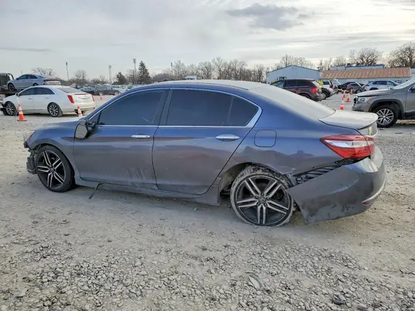 1HGCR2F18HA083876 2017 HONDA ACCORD - Image 2