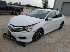 1HGCR2F18HA111059 2017 HONDA ACCORD