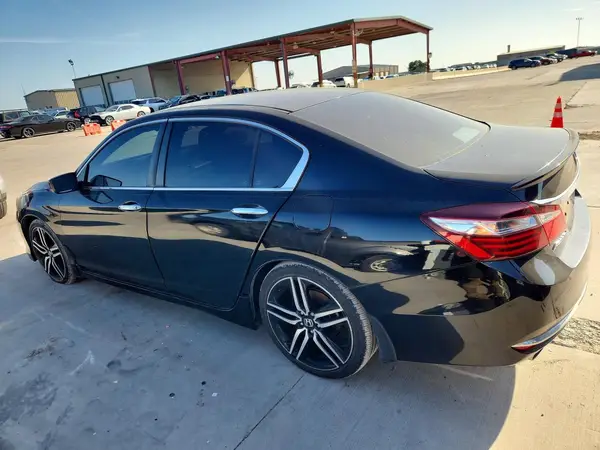 1HGCR2F18HA123017 2017 HONDA ACCORD - Image 2
