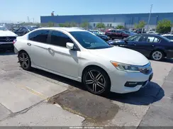 1HGCR2F18HA125611 2017 HONDA ACCORD