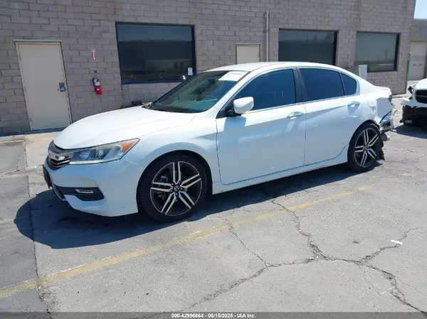 1HGCR2F18HA125611 2017 HONDA ACCORD - Image 2