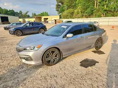 1HGCR2F18HA128556 2017 HONDA ACCORD