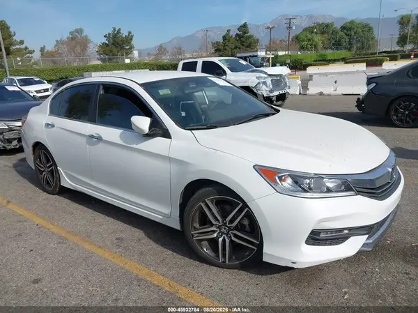 1HGCR2F18HA180589 2017 HONDA ACCORD - Image 1