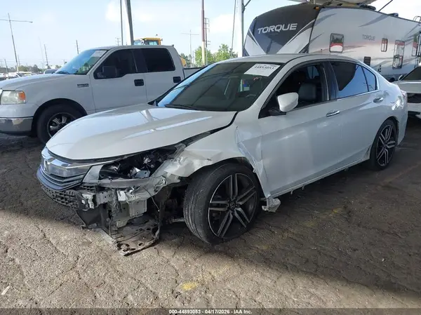1HGCR2F18HA185176 2017 HONDA ACCORD - Image 2