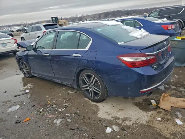 1HGCR2F18HA196940 2017 HONDA ACCORD - Image 2