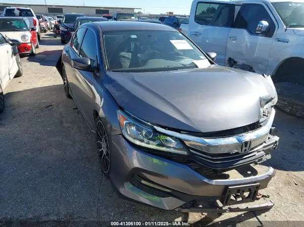 1HGCR2F18HA224302 2017 HONDA ACCORD - Image 1