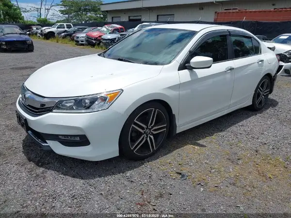 1HGCR2F18HA231329 2017 HONDA ACCORD - Image 2