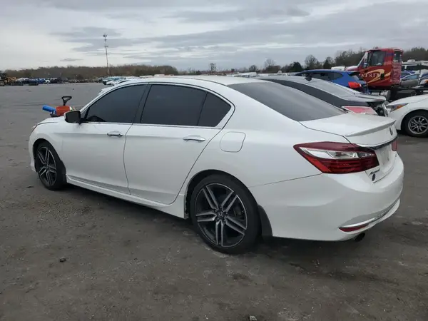 1HGCR2F18HA240807 2017 HONDA ACCORD - Image 2