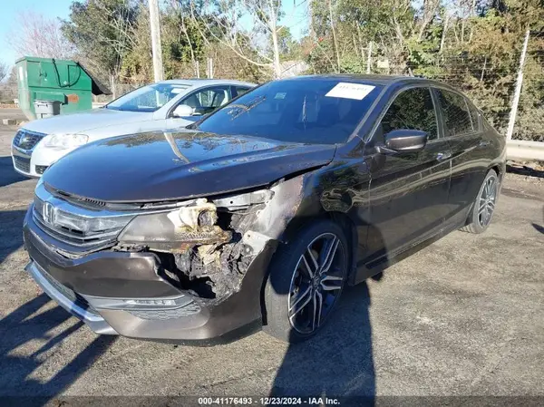 1HGCR2F18HA242976 2017 HONDA ACCORD - Image 2