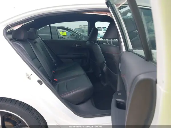 1HGCR2F18HA261379 2017 HONDA ACCORD - Image 8