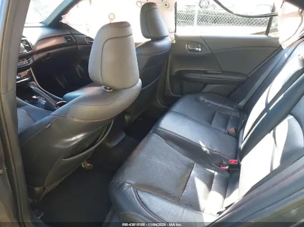 1HGCR2F18HA279591 2017 HONDA ACCORD - Image 8