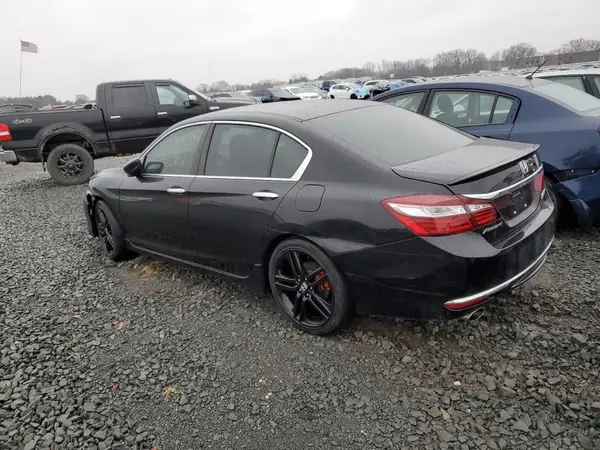 1HGCR2F18HA294401 2017 HONDA ACCORD - Image 2