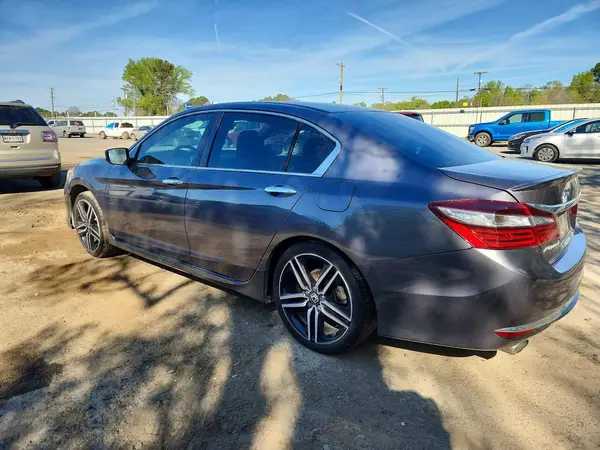 1HGCR2F18HA295807 2017 HONDA ACCORD - Image 2