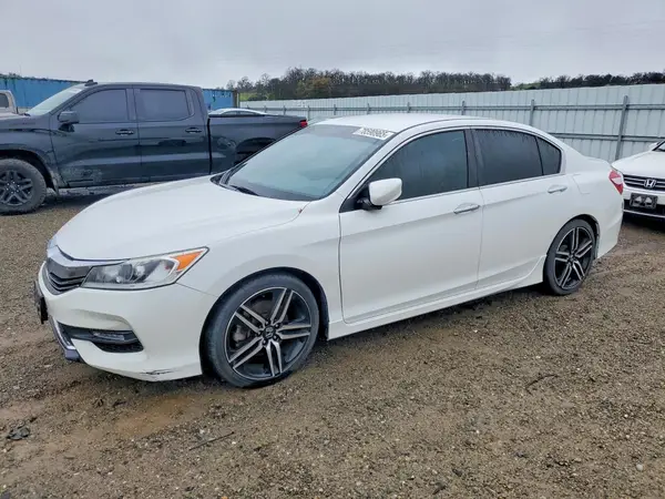 1HGCR2F18HA302982 2017 HONDA ACCORD - Image 1