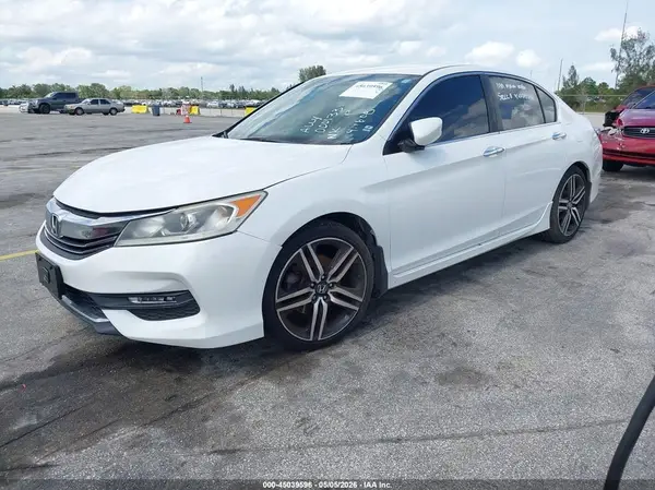 1HGCR2F19HA000133 2017 HONDA ACCORD - Image 2