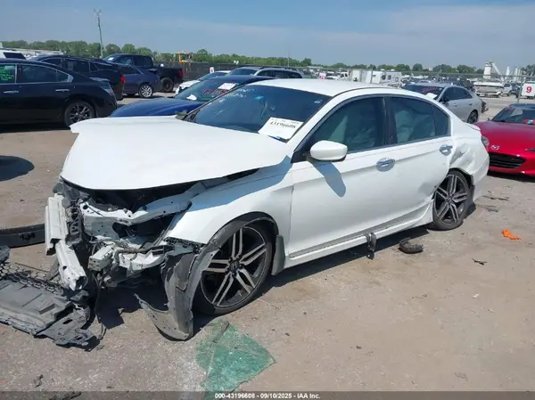 1HGCR2F19HA007308 2017 HONDA ACCORD - Image 2