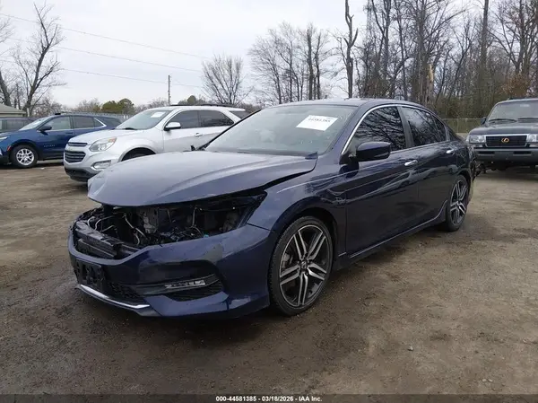 1HGCR2F19HA010077 2017 HONDA ACCORD - Image 2