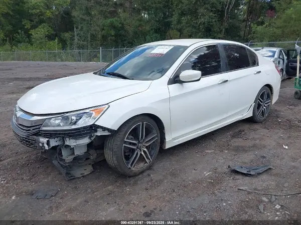1HGCR2F19HA036176 2017 HONDA ACCORD - Image 2