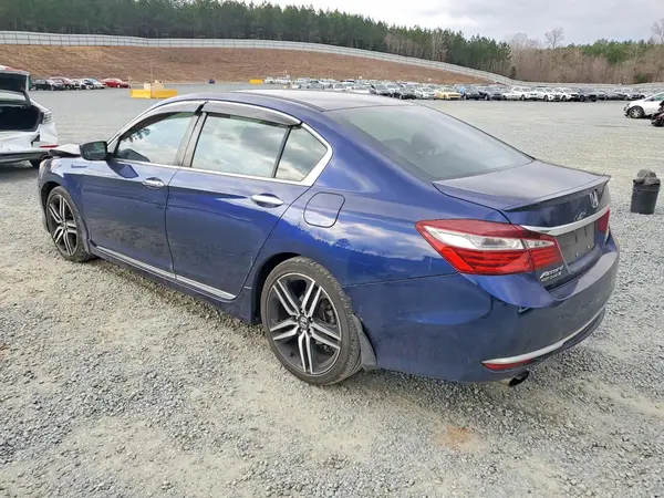 1HGCR2F19HA042656 2017 HONDA ACCORD - Image 2