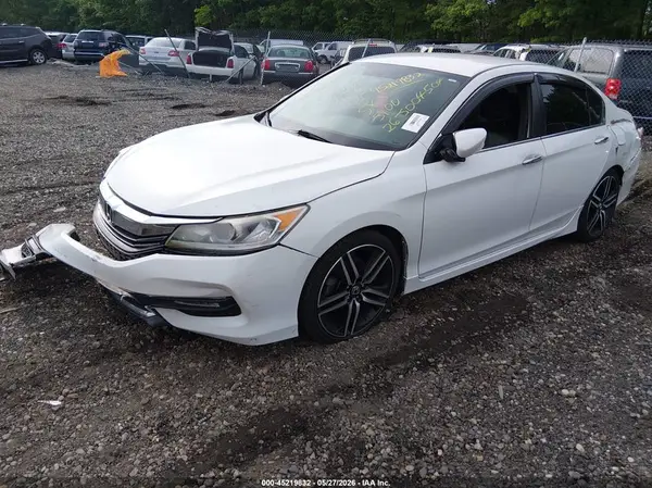 1HGCR2F19HA045511 2017 HONDA ACCORD - Image 2
