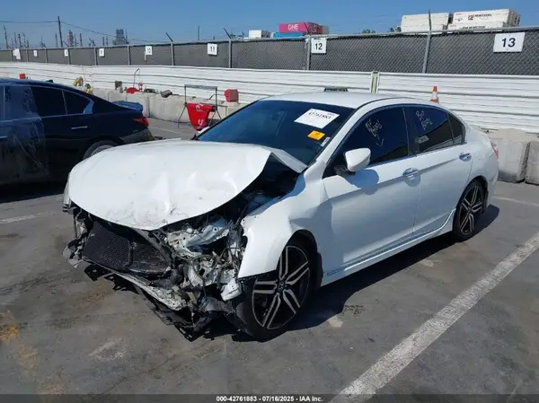 1HGCR2F19HA059053 2017 HONDA ACCORD - Image 2
