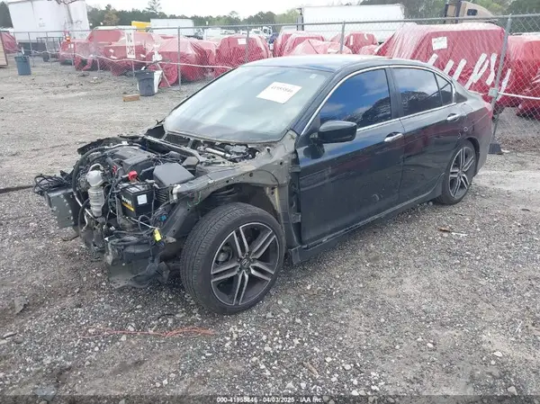 1HGCR2F19HA104850 2017 HONDA ACCORD - Image 2