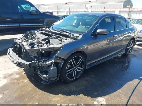 1HGCR2F19HA131269 2017 HONDA ACCORD - Image 2