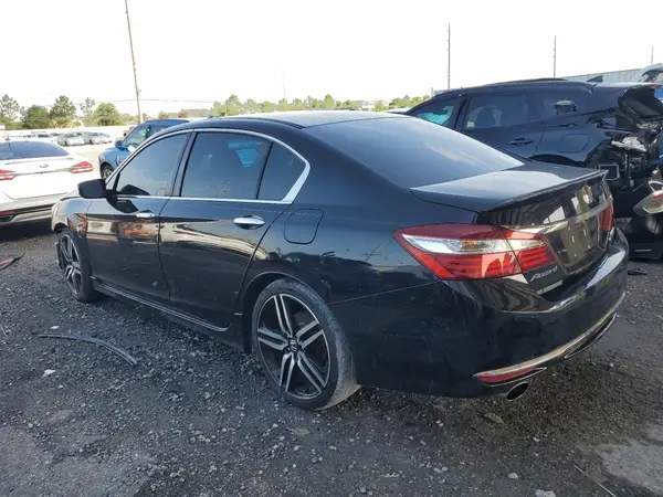 1HGCR2F19HA142000 2017 HONDA ACCORD - Image 2