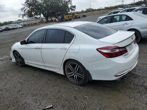 1HGCR2F19HA144412 2017 HONDA ACCORD - Image 2