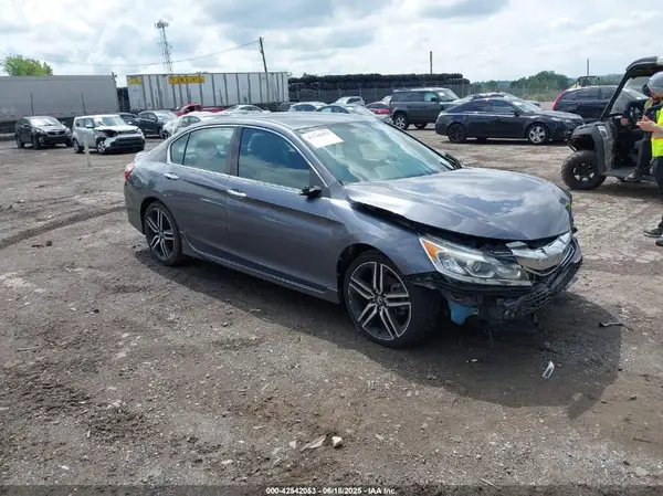 1HGCR2F19HA165373 2017 HONDA ACCORD - Image 1