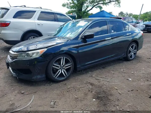 1HGCR2F19HA184179 2017 HONDA ACCORD - Image 2