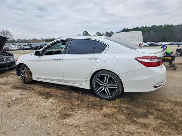 1HGCR2F19HA188040 2017 HONDA ACCORD - Image 2