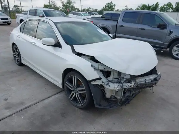 1HGCR2F19HA203247 2017 HONDA ACCORD - Image 1