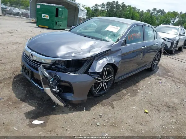 1HGCR2F19HA247572 2017 HONDA ACCORD - Image 2