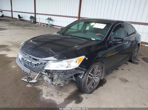 1HGCR2F19HA250486 2017 HONDA ACCORD - Image 2