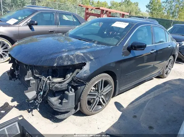 1HGCR2F19HA251024 2017 HONDA ACCORD - Image 2
