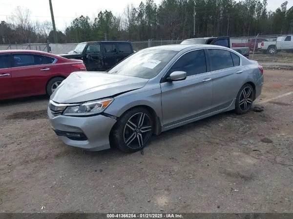 1HGCR2F19HA260712 2017 HONDA ACCORD - Image 2
