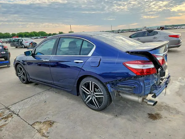 1HGCR2F19HA264131 2017 HONDA ACCORD - Image 2