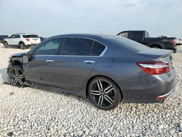 1HGCR2F19HA277784 2017 HONDA ACCORD - Image 2