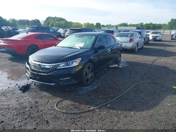 1HGCR2F19HA280717 2017 HONDA ACCORD - Image 2