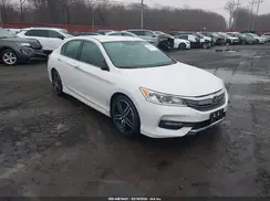 1HGCR2F1XHA006863 2017 HONDA ACCORD