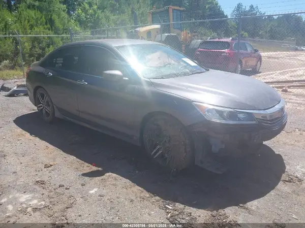 1HGCR2F1XHA007673 2017 HONDA ACCORD - Image 1