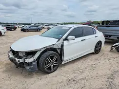 1HGCR2F1XHA030323 2017 HONDA ACCORD