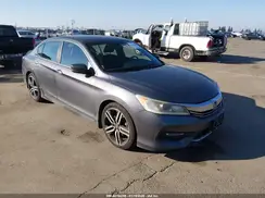 1HGCR2F1XHA033772 2017 HONDA ACCORD