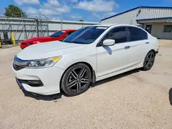 1HGCR2F1XHA048160 2017 HONDA ACCORD