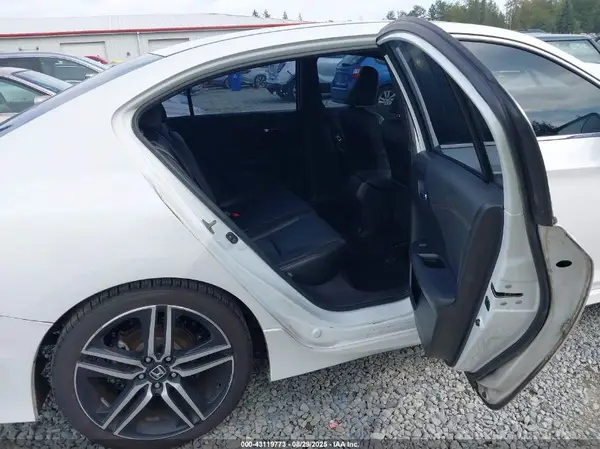 1HGCR2F1XHA060051 2017 HONDA ACCORD - Image 8