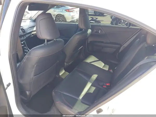 1HGCR2F1XHA062821 2017 HONDA ACCORD - Image 8