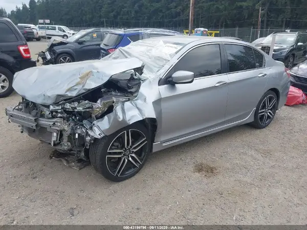 1HGCR2F1XHA073219 2017 HONDA ACCORD - Image 2