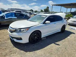 1HGCR2F1XHA093079 2017 HONDA ACCORD