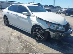 1HGCR2F1XHA109653 2017 HONDA ACCORD